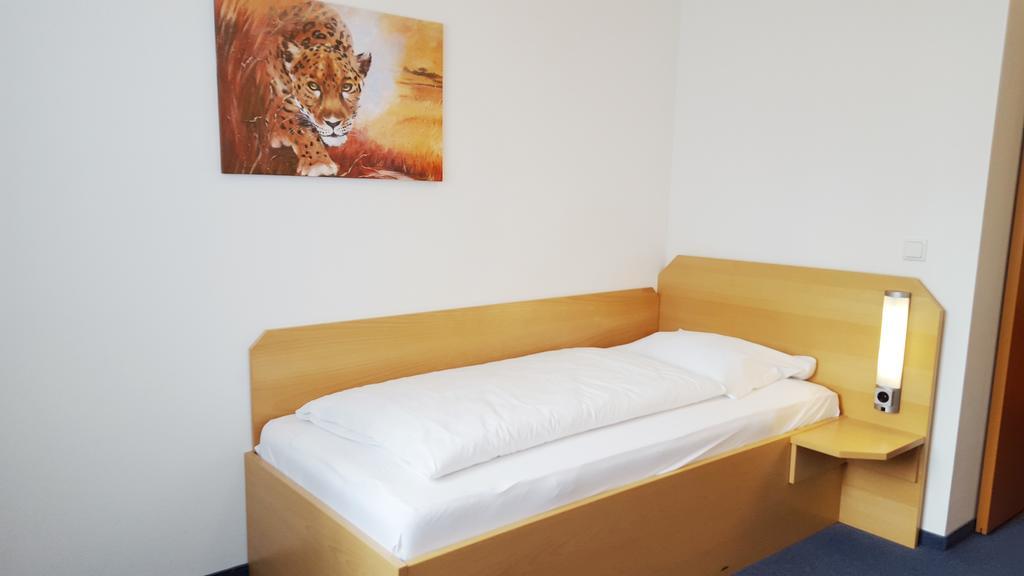 G&K Hotel Guntramsdorf Kamer foto